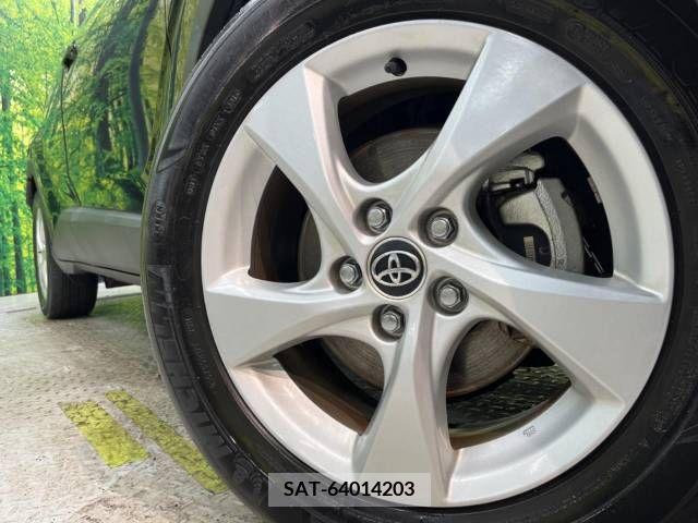 Toyota C-HR 2017-03 378112-11