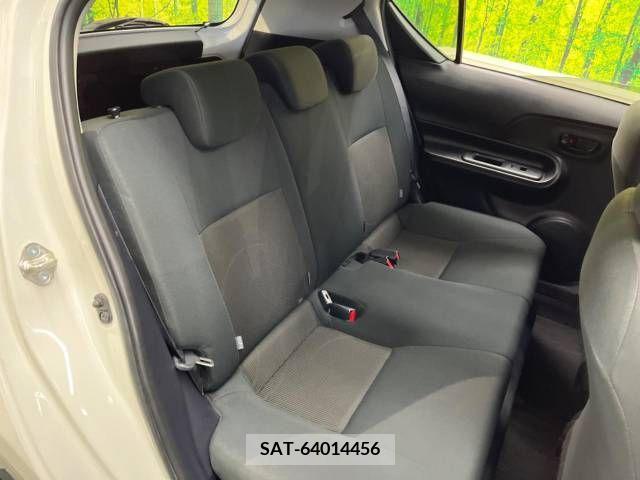 Toyota AQUA 2018-04 314364-8