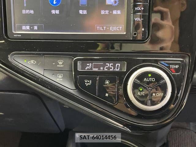 Toyota AQUA 2018-04 314364-5