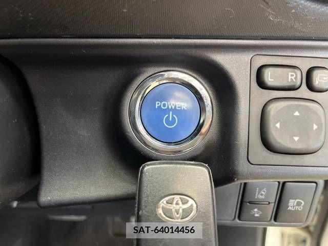Toyota AQUA 2018-04 314364-4
