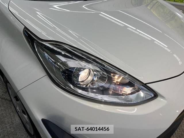Toyota AQUA 2018-04 314364-11