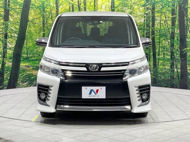 Toyota VOXY 2016-06 183229-16