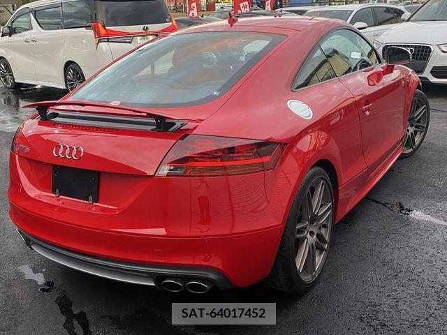 Audi TTS 2010-06 293133-7