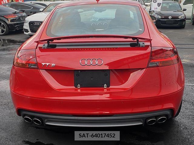 Audi TTS 2010-06 293133-8