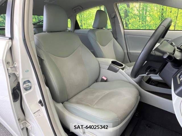 Toyota PRIUS 2012-02 393336-8