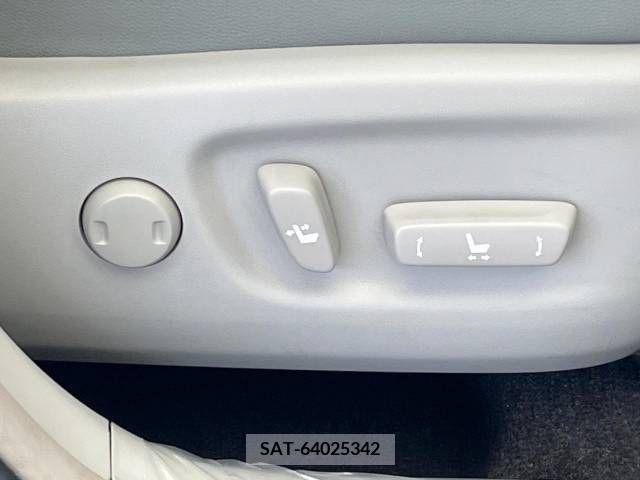 Toyota PRIUS 2012-02 393336-5