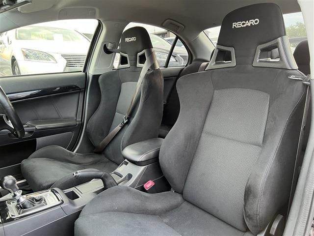 Mitsubishi LANCER 2015-02 10123-18