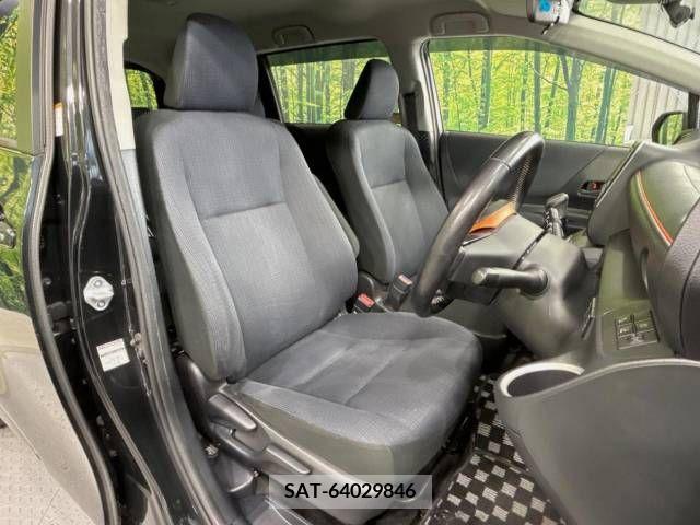 Toyota SIENTA 2017-02 229960-8
