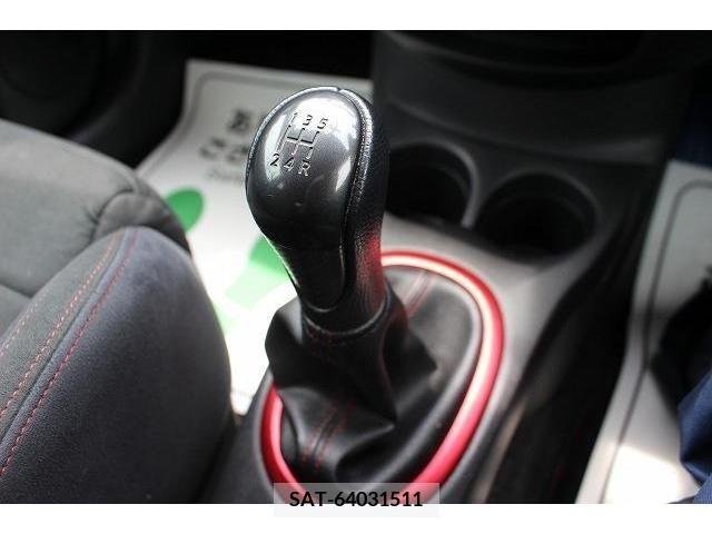Nissan NOTE 2017-06 330237-2