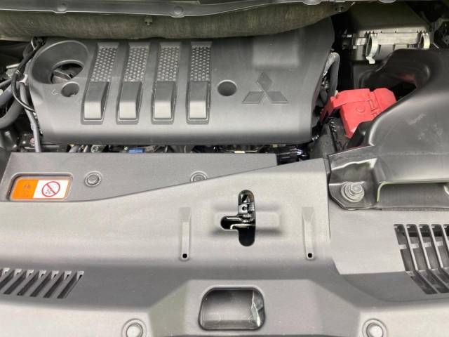 Mitsubishi DELICA D5 2022-12 28451-19