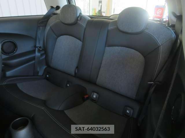 Bmw MINI 2022-04 277310-17