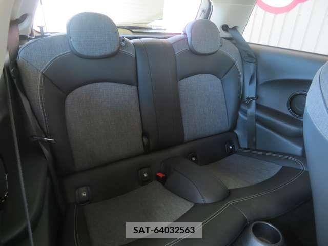 Bmw MINI 2022-04 277310-16