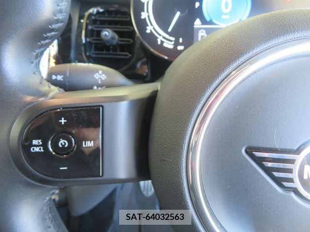 Bmw MINI 2022-04 277310-11