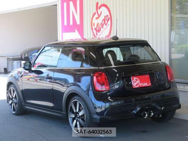 Bmw MINI 2022-04 277310-2
