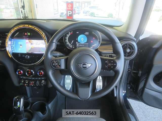 Bmw MINI 2022-04 277310-8