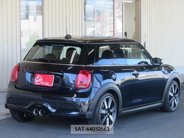 Bmw MINI 2022-04 277310-6
