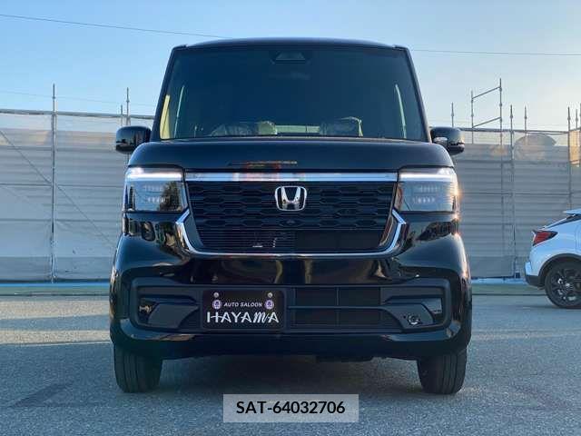 Honda N BOX CUSTOM 2023-10 279350-1