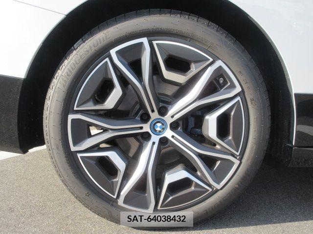 Bmw IX 2023-06 204986-9