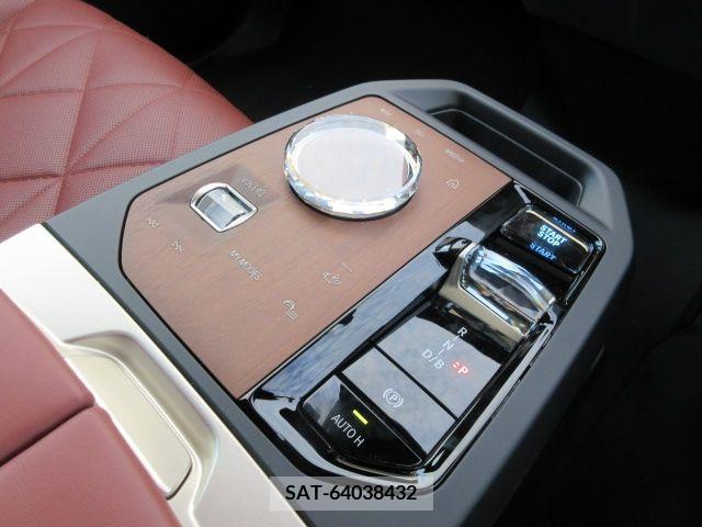 Bmw IX 2023-06 204986-21
