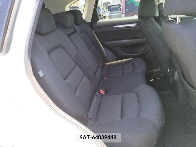 Mazda CX-5 2018-03 358759-23