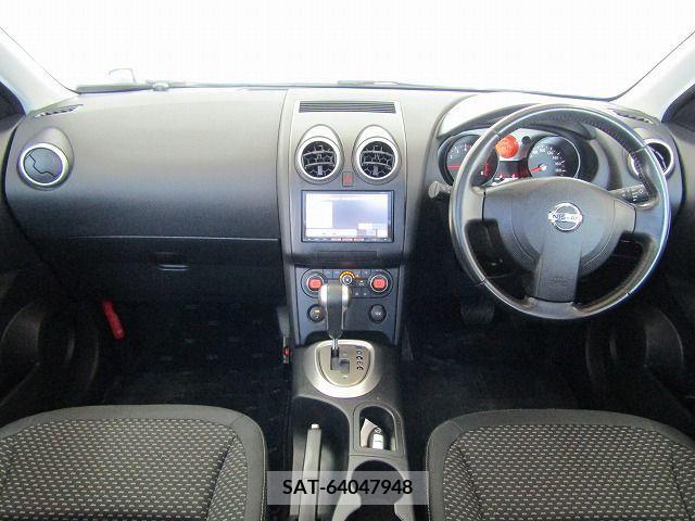 Nissan DUALIS 2010-02 296665-1