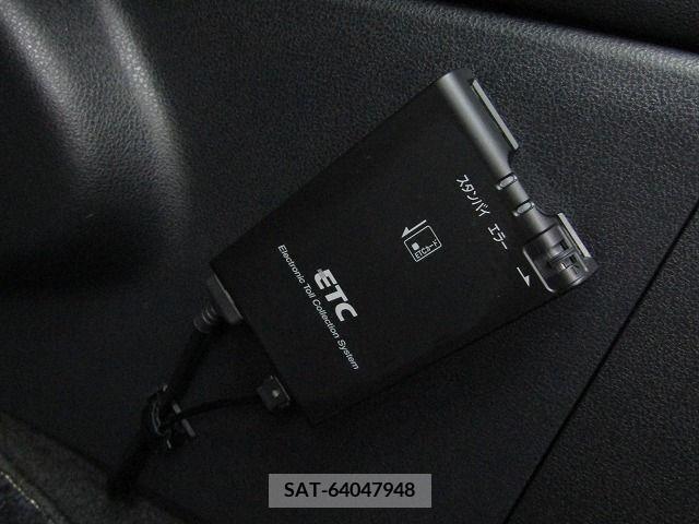 Nissan DUALIS 2010-02 296665-5