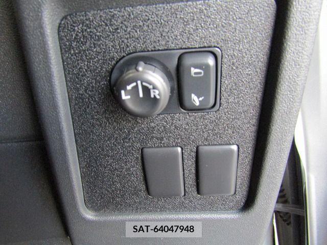 Nissan DUALIS 2010-02 296665-15