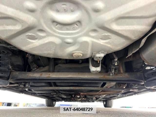 Toyota PRIUS 2011-11 352372-18