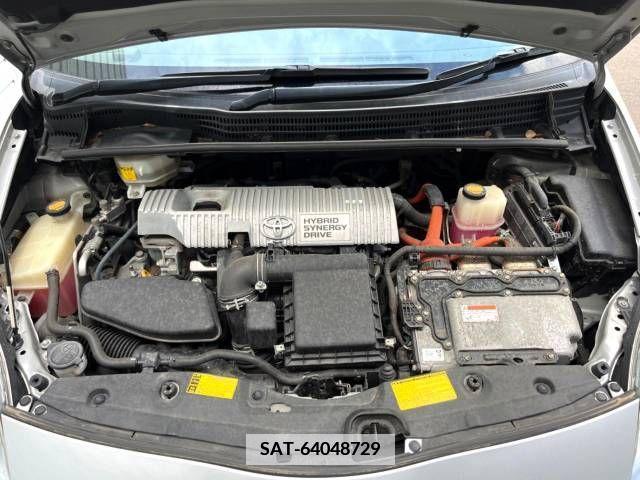 Toyota PRIUS 2011-11 352372-19