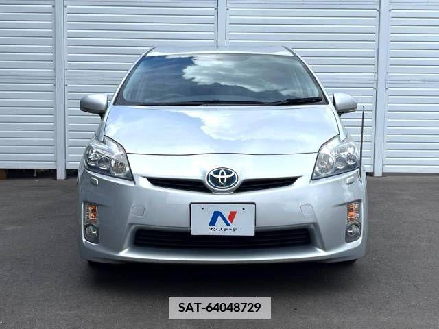 Toyota PRIUS 2011-11 352372-14