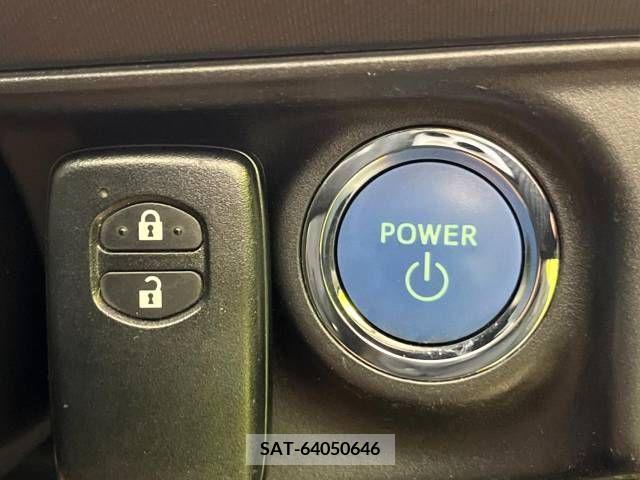 Toyota AQUA 2017-02 314288-7