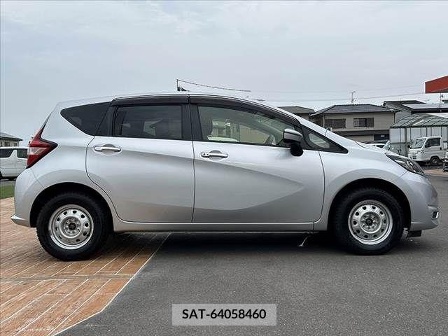 Nissan NOTE 2017-03 280216-11