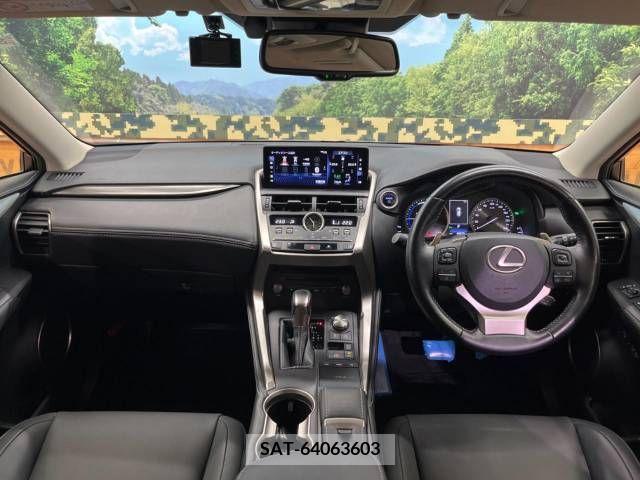 Lexus NX 2019-08 388304-1