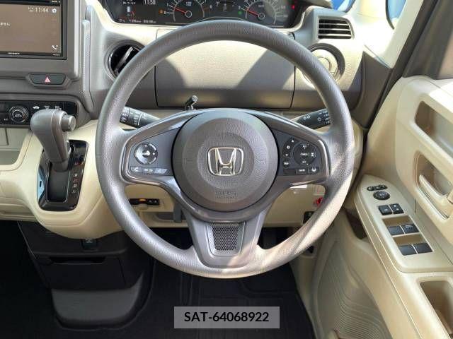 Honda N BOX 2018-04 278870-11