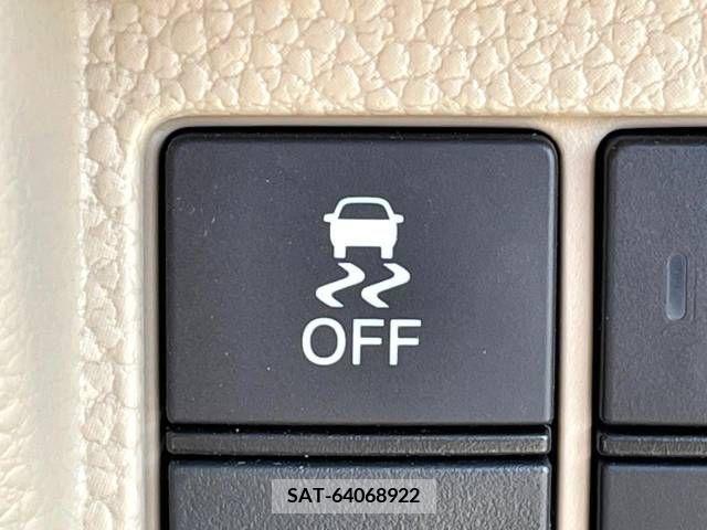 Honda N BOX 2018-04 278870-6