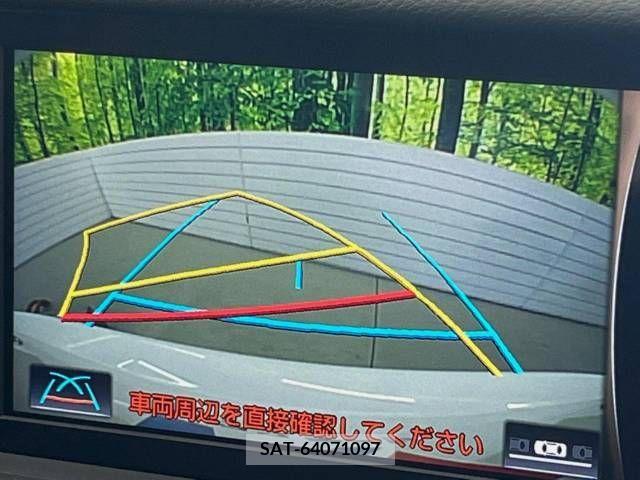 Lexus IS 2018-09 354305-3