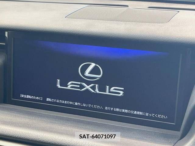 Lexus IS 2018-09 354305-2