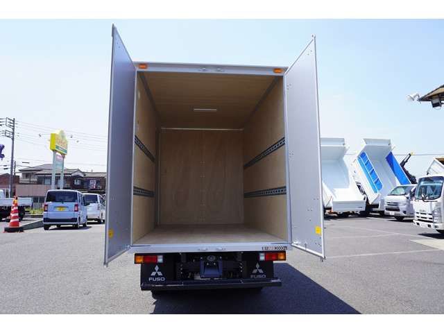 Mitsubishi CANTER 2023-02 8052-19