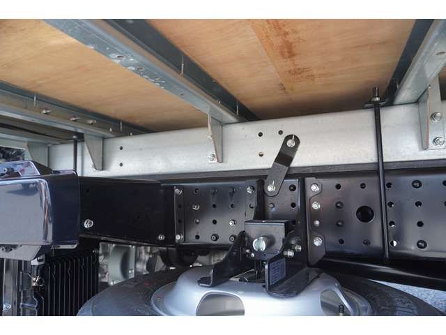 Mitsubishi CANTER 2023-02 8052-10