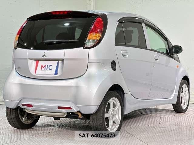 Mitsubishi I 2010-12 269054-8