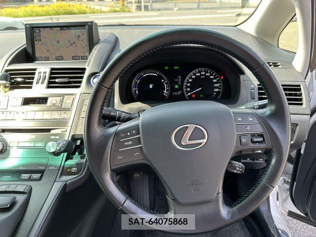 Lexus HS 2018-03 200581-1