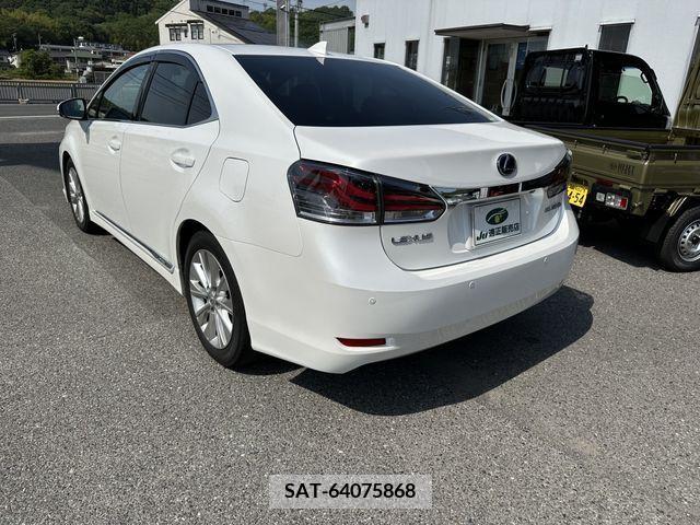 Lexus HS 2018-03 200581-2