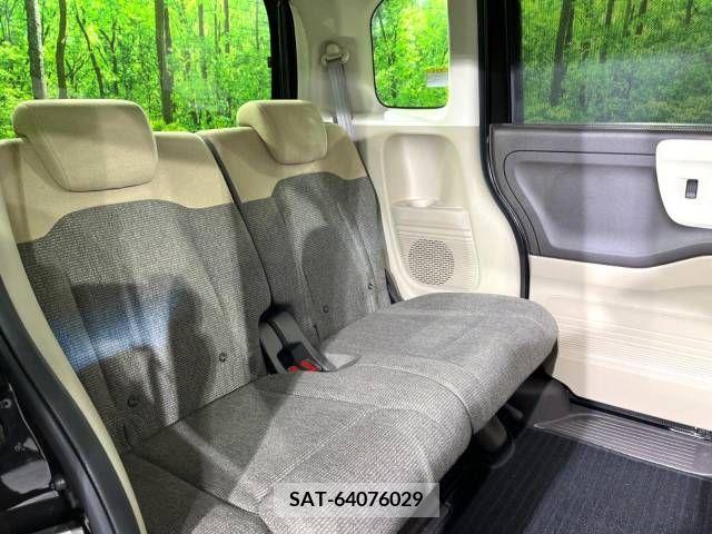 Honda N BOX 2018-10 221250-10