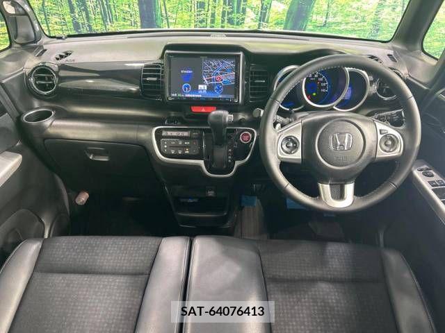 Honda N BOX CUSTOM 2015-06 306768-1