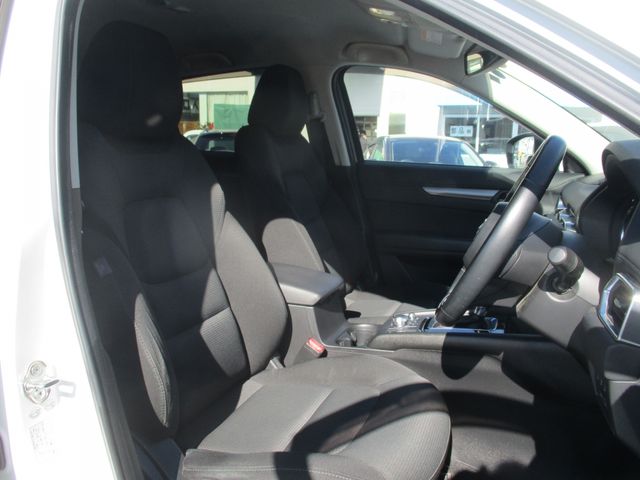 Mazda CX-5 2017-05 182716-10