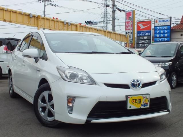 Toyota PRIUS 2013-09 6610-7