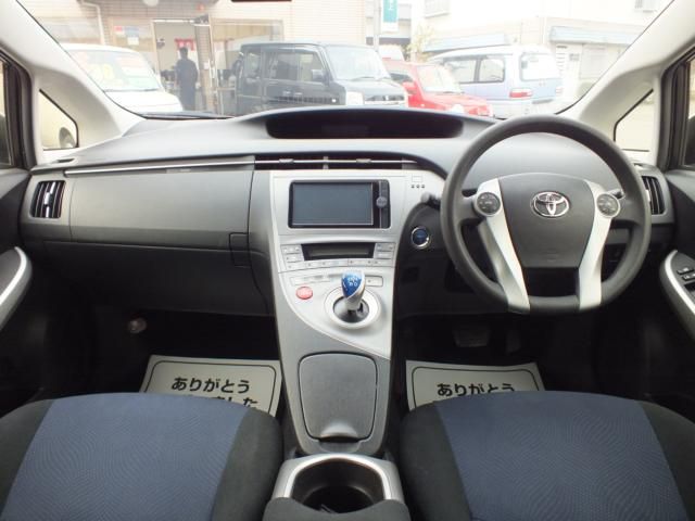Toyota PRIUS 2013-09 6610-26