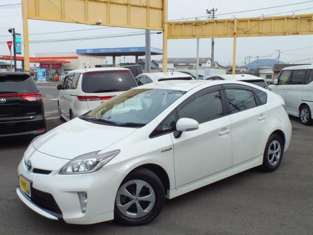 Toyota PRIUS 2013-09 6610-3