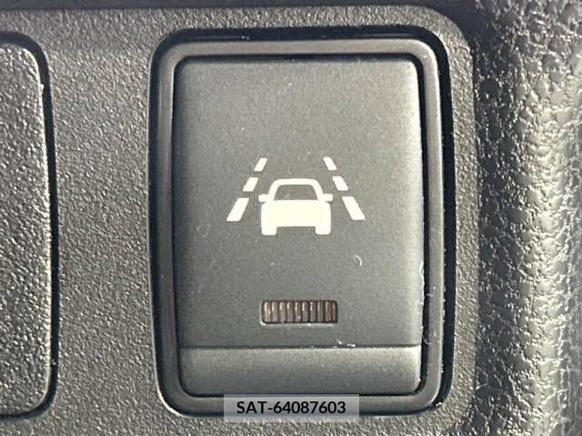 Nissan NOTE 2020-03 243068-7