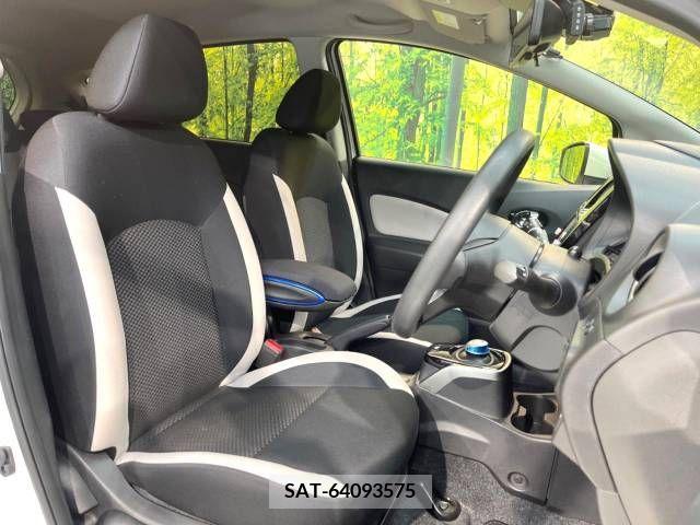Nissan NOTE 2017-09 230033-9